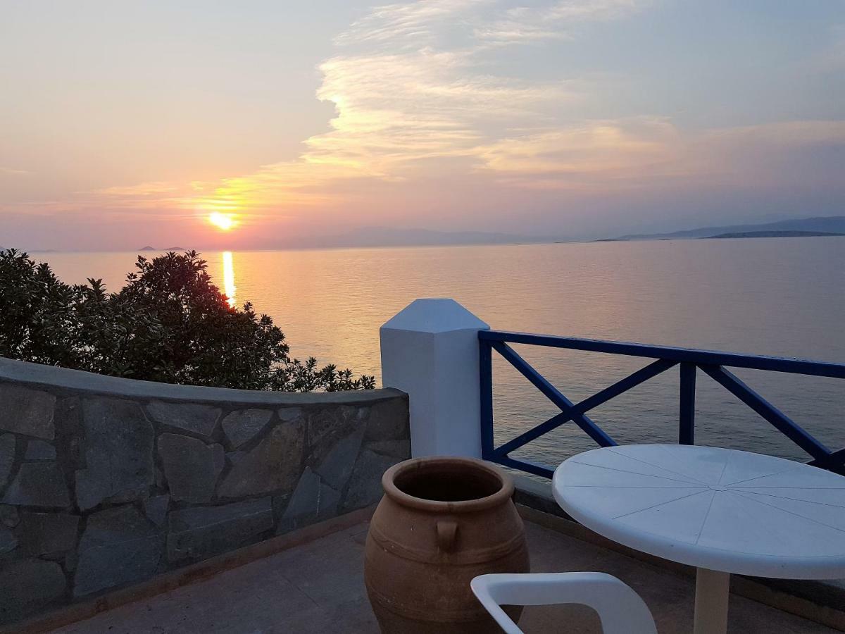 Απέραντο Γαλάζιο Βίλα Σουβάλα Εξωτερικό φωτογραφία