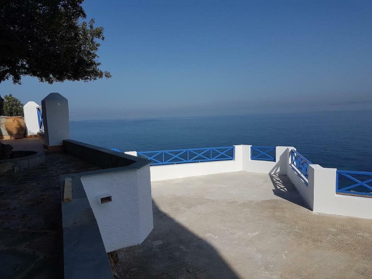 Απέραντο Γαλάζιο Βίλα Σουβάλα Εξωτερικό φωτογραφία